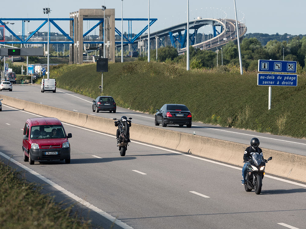 Angry fools on the Freeway