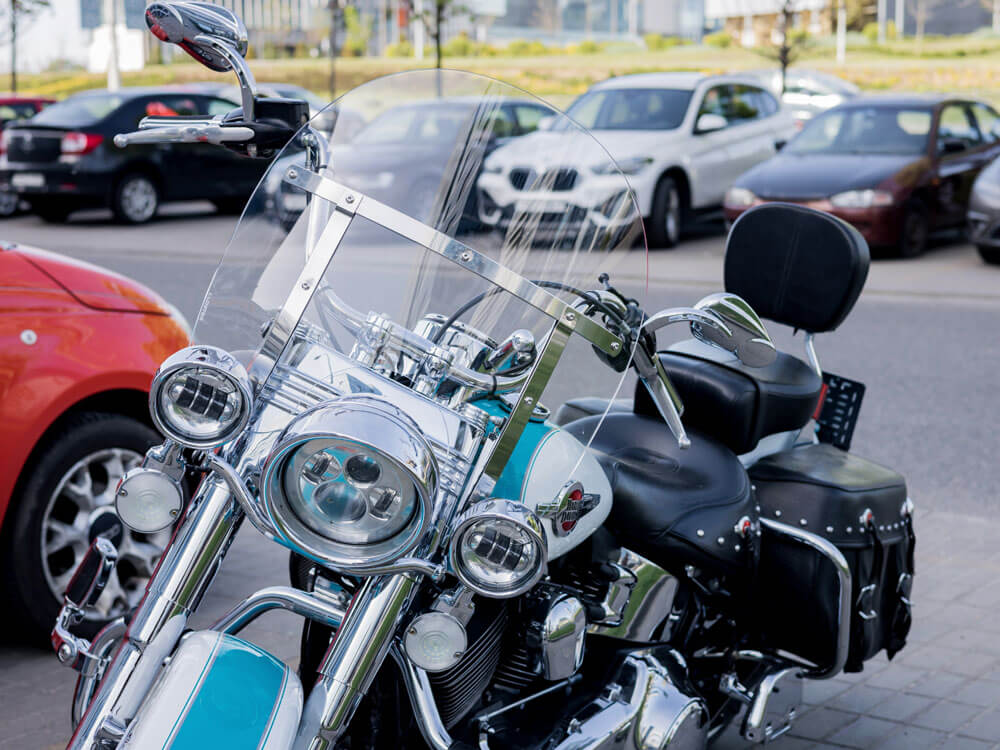 Avoiding the Dangers – Why You Need a Motorcycle Windshield