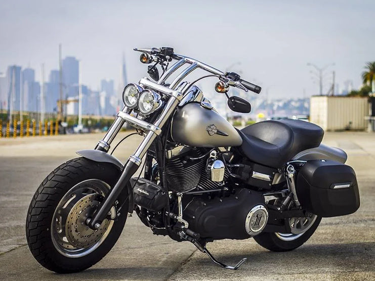 Harley-Davidson DYNA Fat Bob FXDF Detailed Specs, Background, Performance, and More.