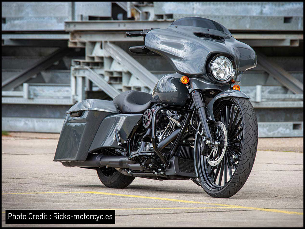 Harley Davidson Street Glide for Speed Riders