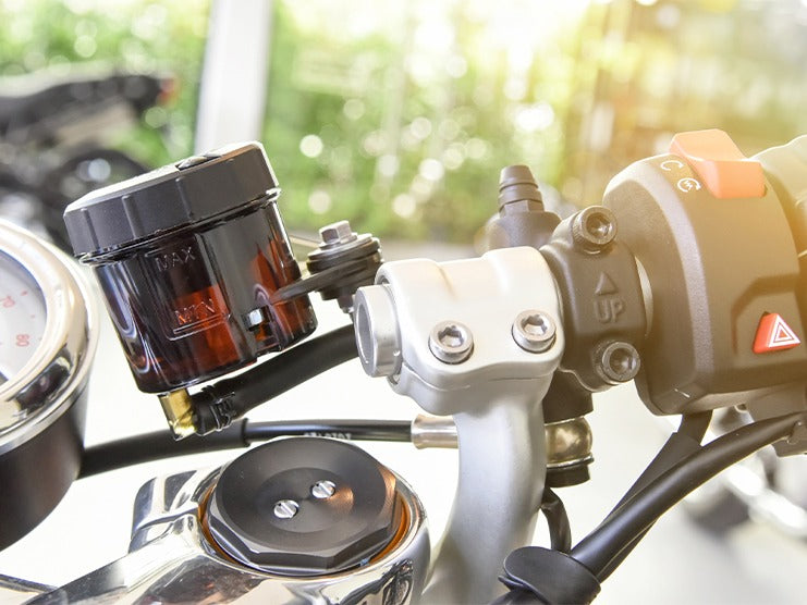 How to Tell If Your Motorcycle Brake Fluid Has Gone Bad