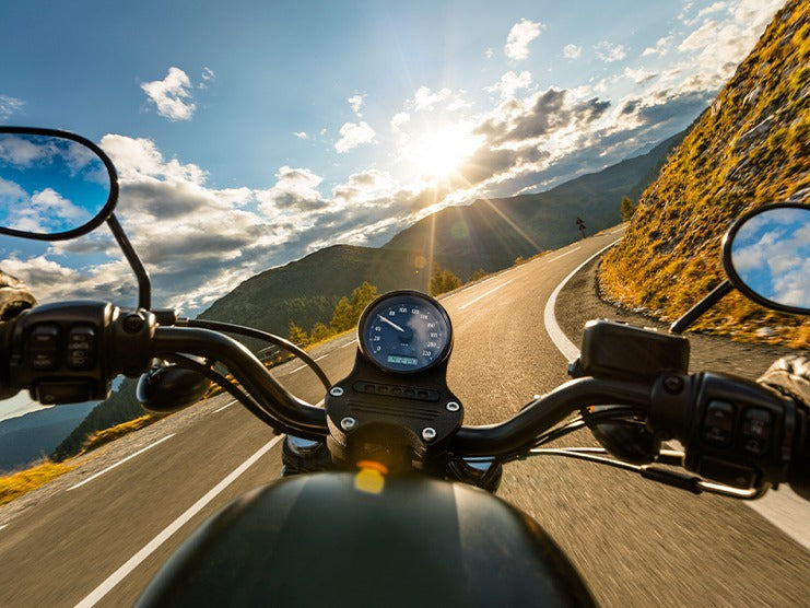 Which Types of Handlebars Are Best for Long-Distance Motorcycle Trips?