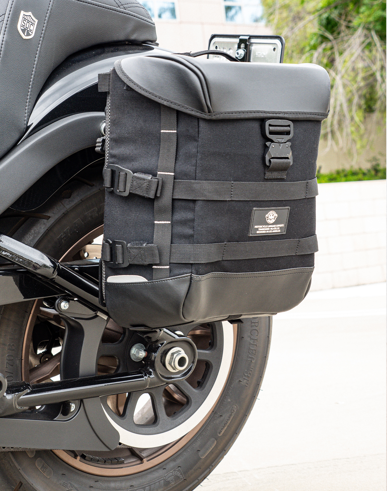 15L - Incognito Quick Mount Medium Solo Motorcycle Saddlebag (Left Only) for Harley Softail Low Rider S FXLRS