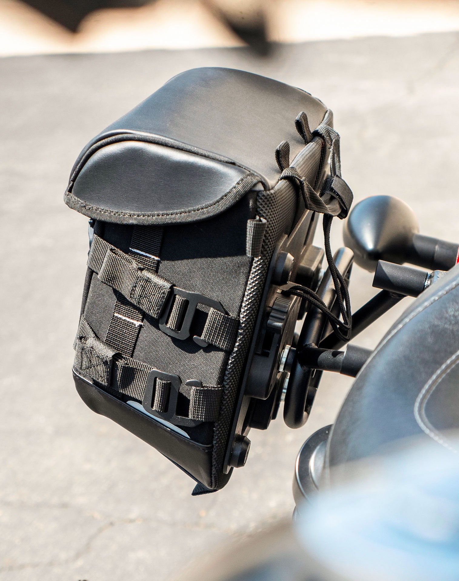 10L - Incognito Quick Mount Small Solo Honda 750 Shadow Phantom Motorcycle Saddlebag (Right Only) v3