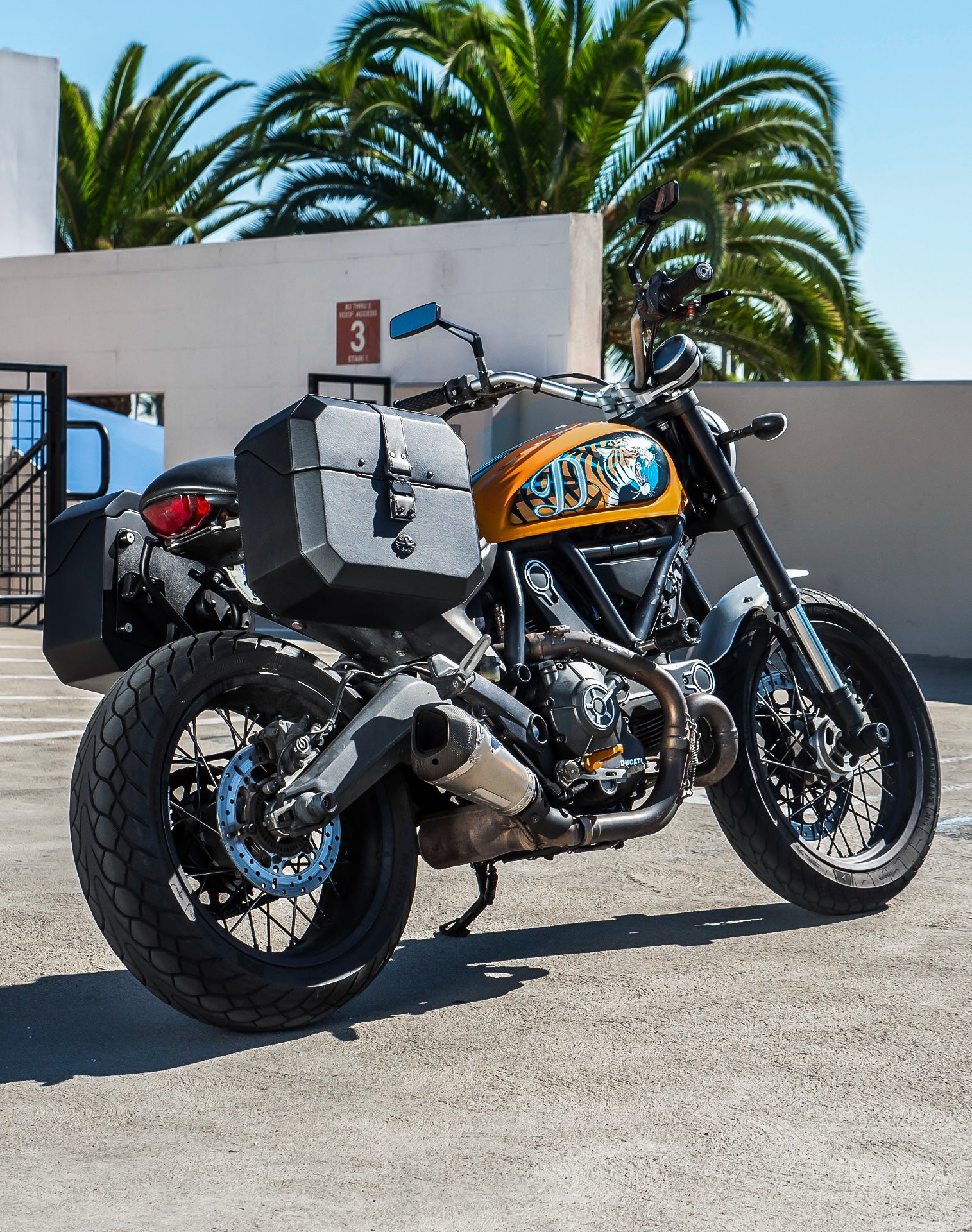 10L - Outlaw Quick Mount Small Ducati Scrambler (2014-17) Solo Hard Saddlebag (Right Only) v1