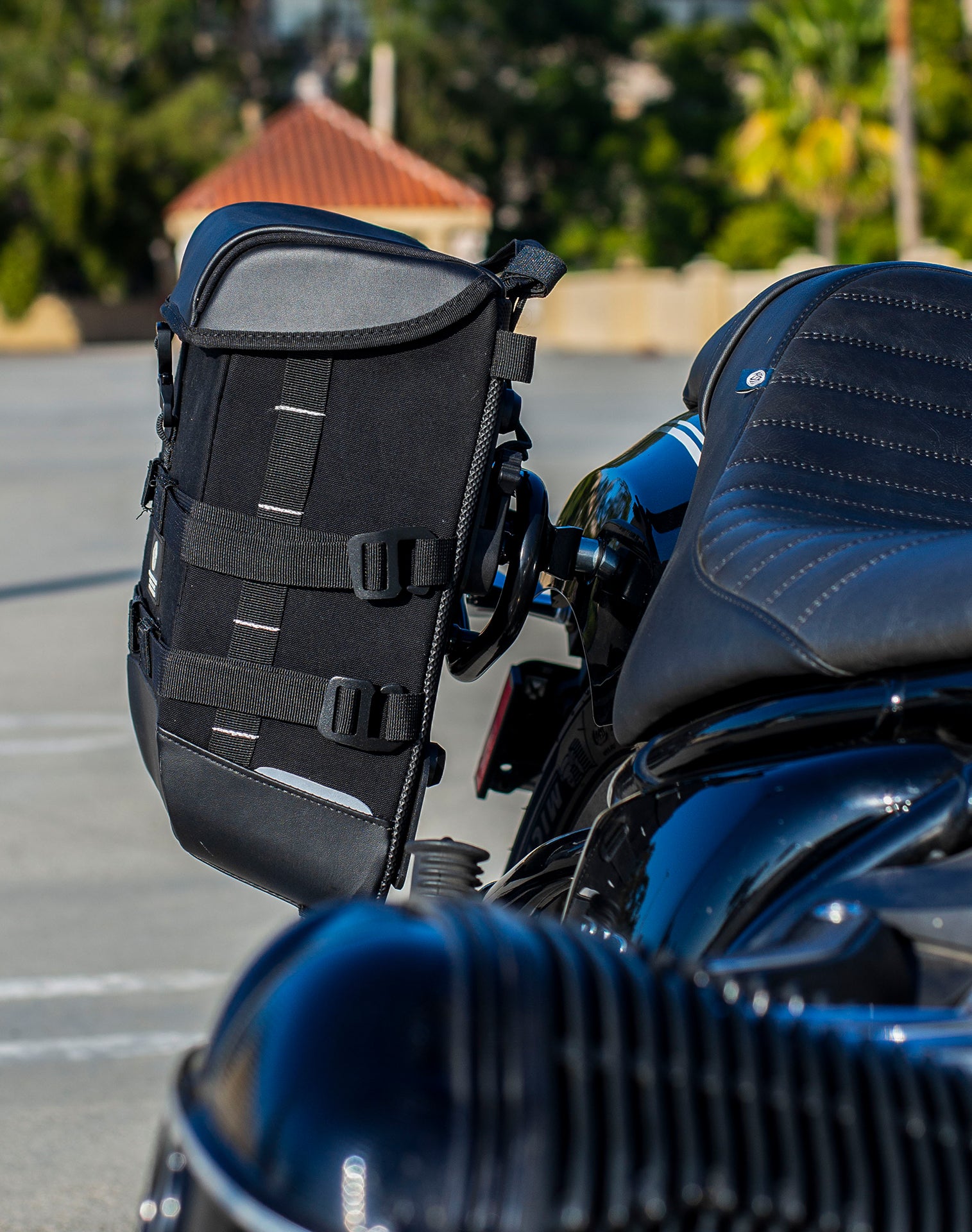 15L - Incognito Quick Mount Medium BMW R18 Solo Motorcycle Saddlebag (Right Only)
