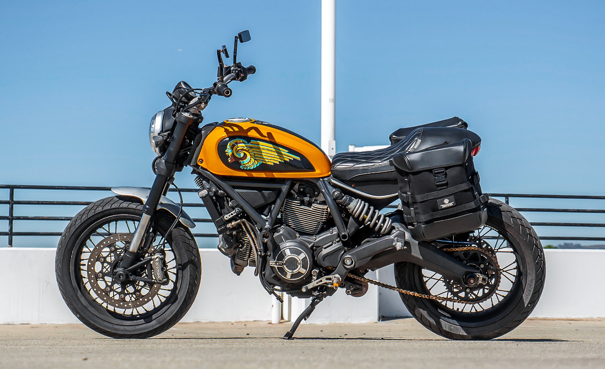 15L - Incognito Quick Mount Medium Ducati Scrambler (2014-17) Solo Saddlebag (Left Only) @expand