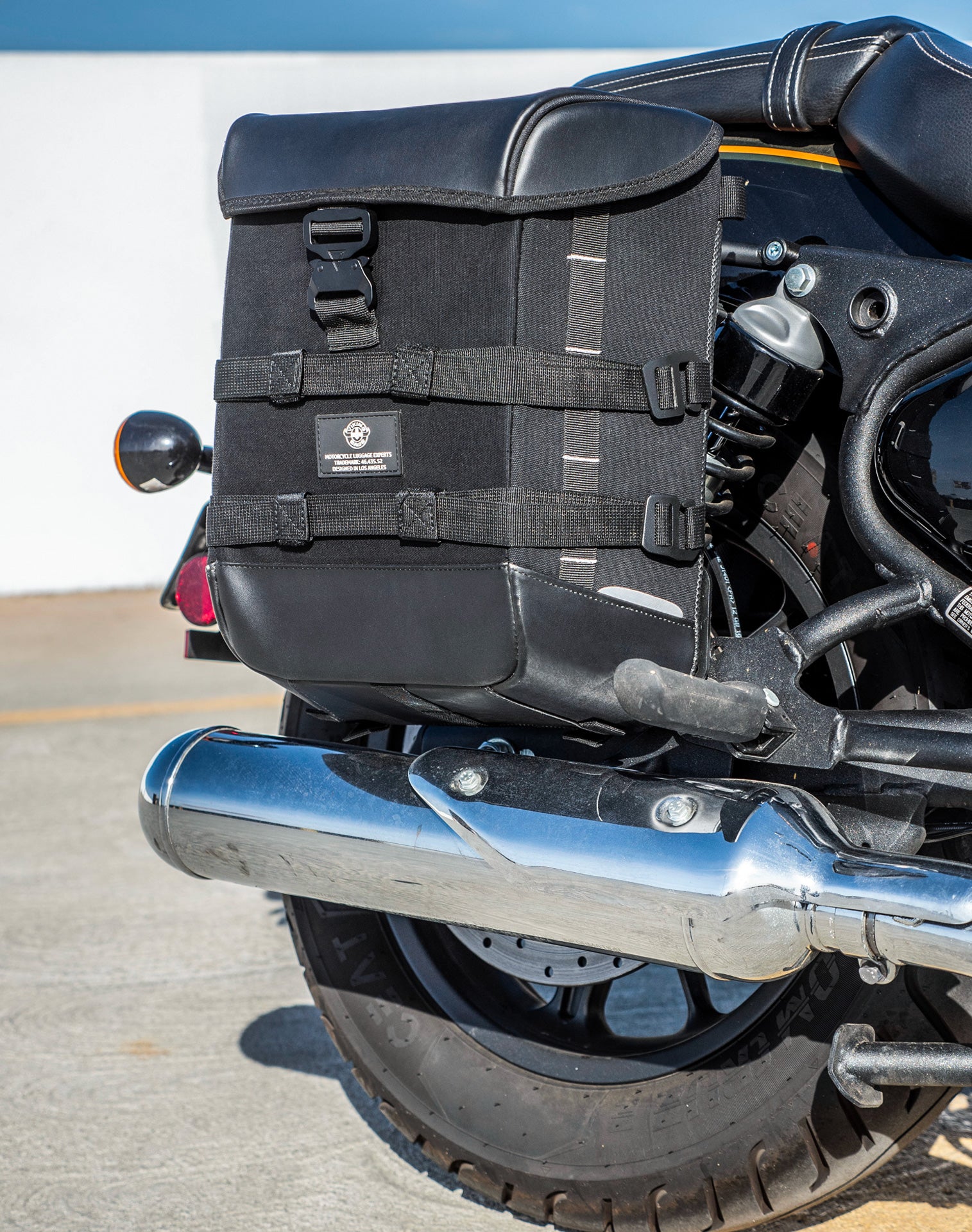 15L - Incognito Quick-Mount Medium Royal Enfield Super Meteor 650 Solo Saddlebag (Right Only) v3