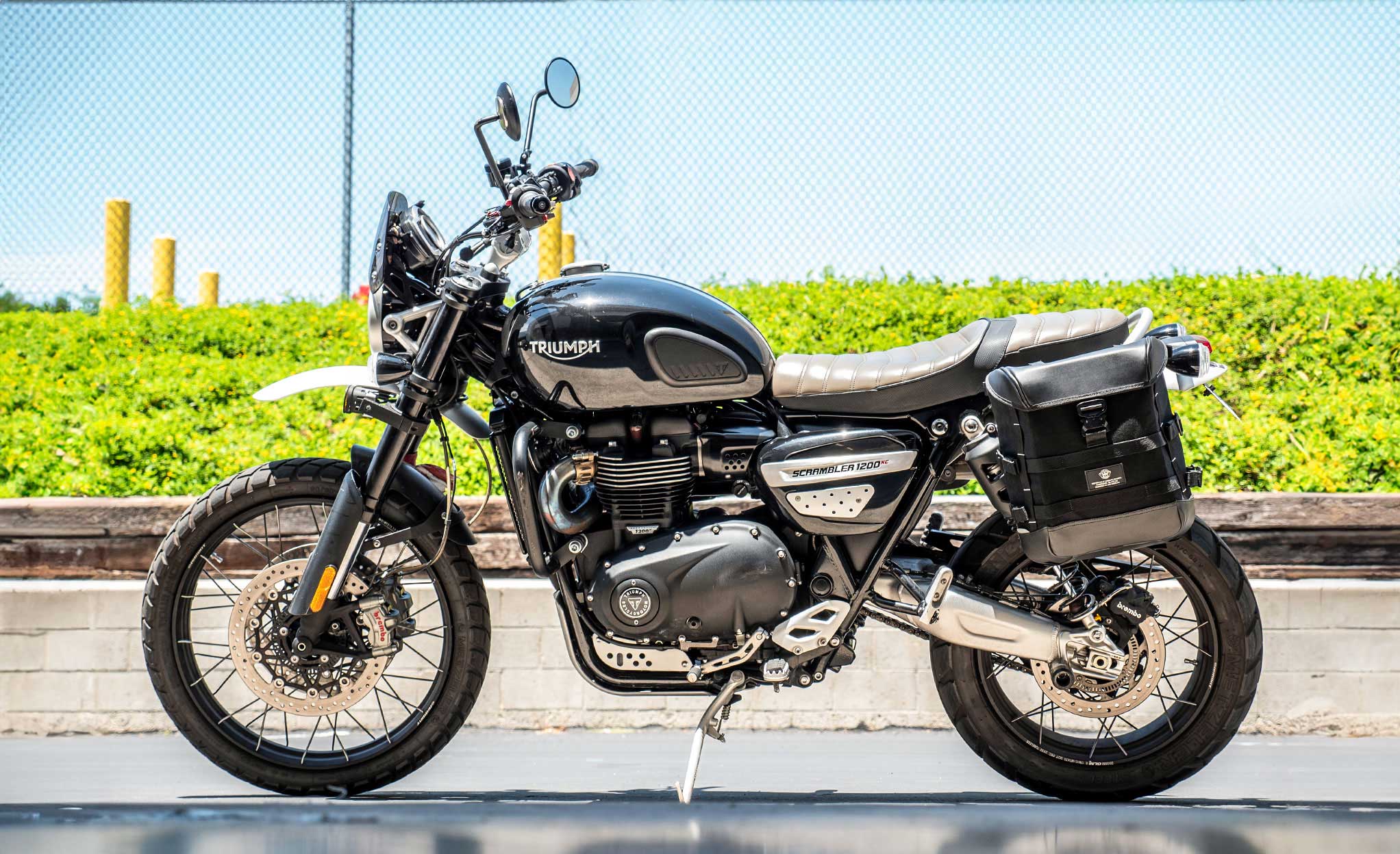 15L - Incognito Quick Mount Medium Triumph Scrambler 1200 (2018+) Solo Saddlebag (Left Only) @expand