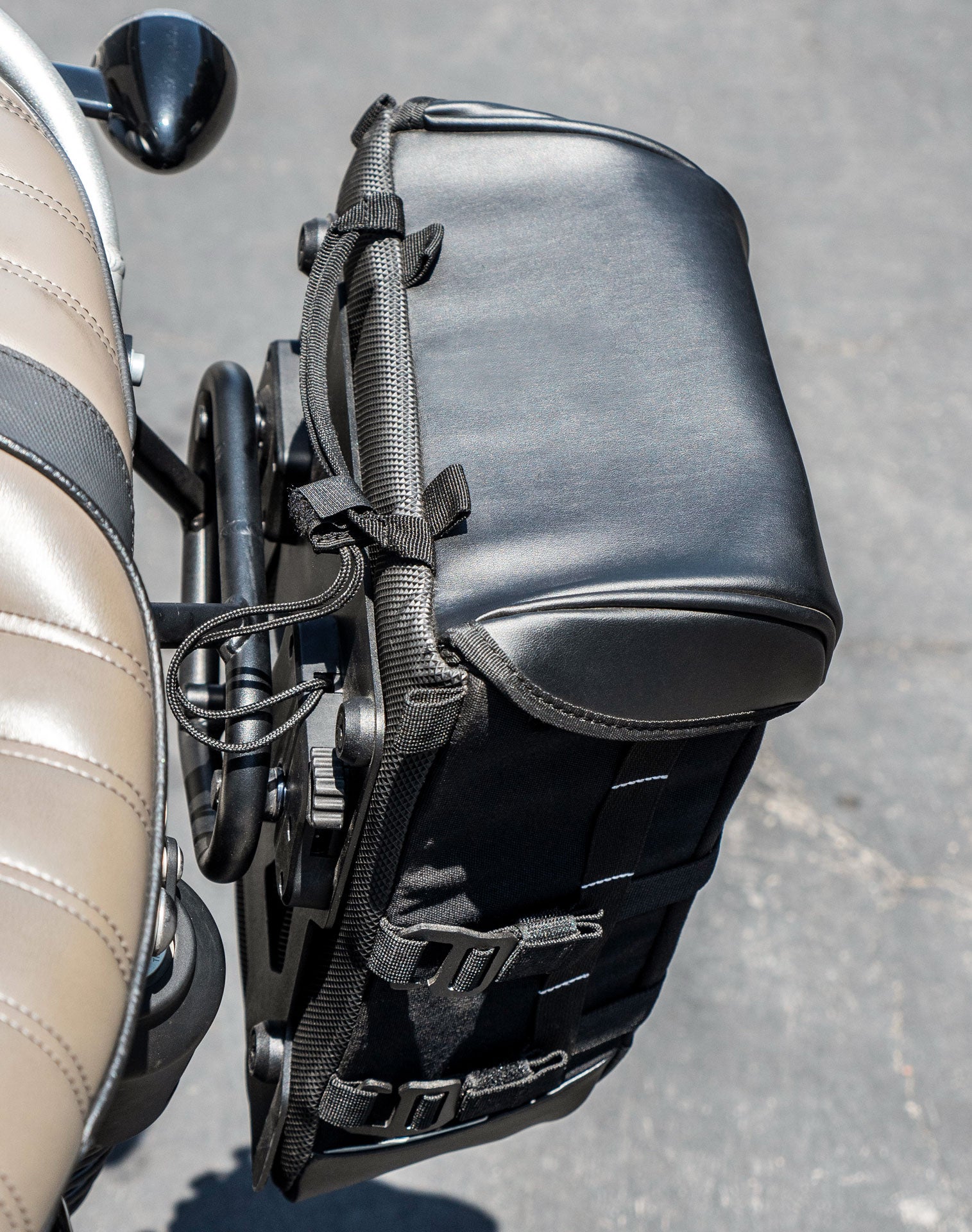 15L - Incognito Quick Mount Medium Triumph Scrambler 1200 (2018+) Solo Saddlebag (Left Only) v3