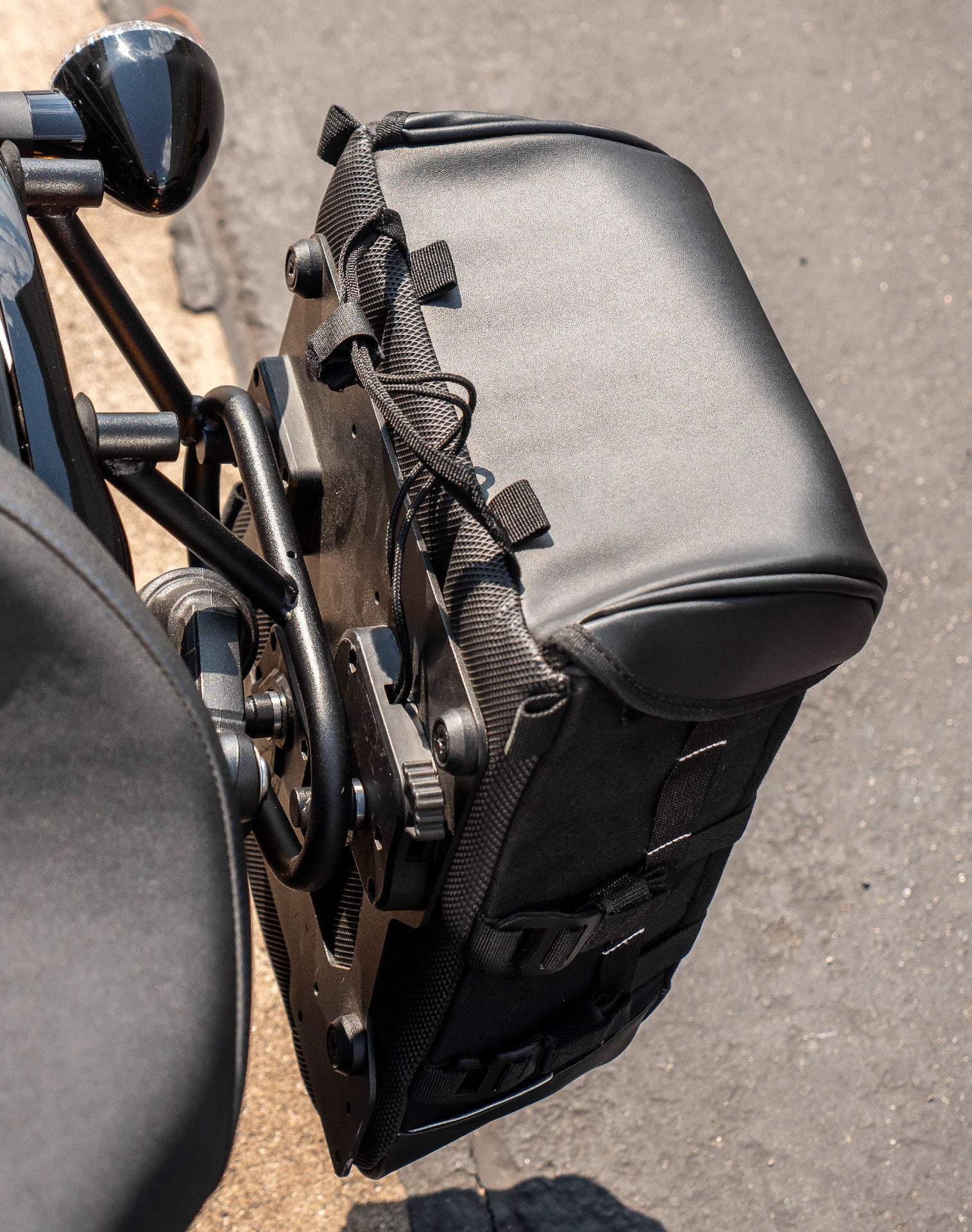 15L - Incognito Quick Mount Medium Yamaha Bolt Solo Saddlebag (Left Only) Vertical 3