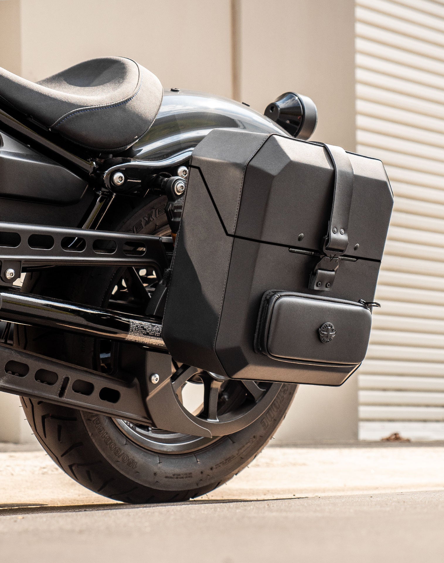 15L - Outlaw Quick Mount Medium Yamaha Bolt Specific Hard Solo Saddlebag (Left Only) v2