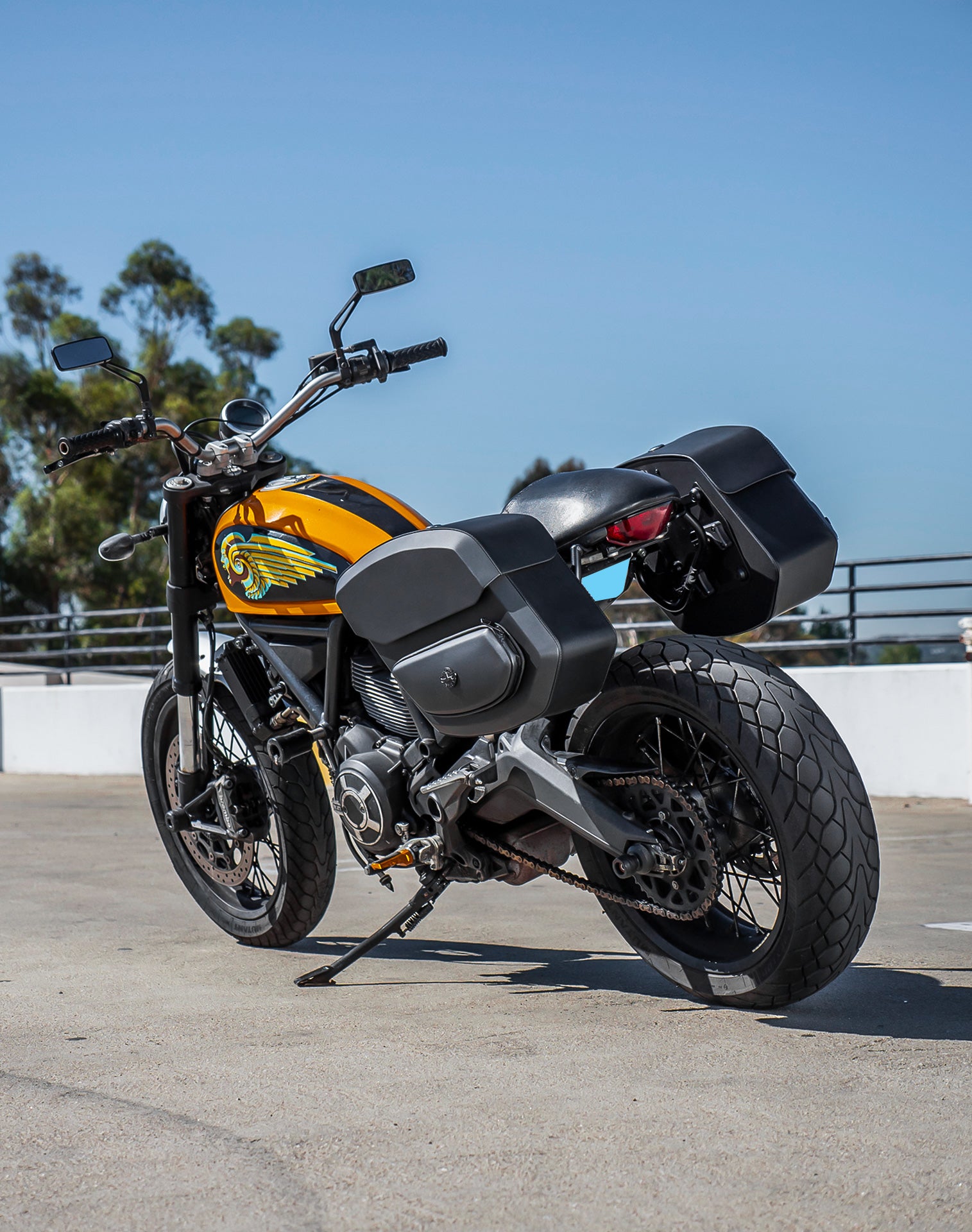 20L - Ironclad Quick Mount Medium Ducati Scrambler (2014-17) Hard Solo Saddlebag (Left Only) v1