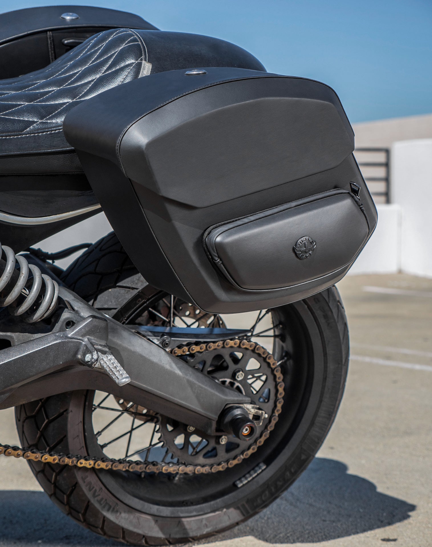 20L - Ironclad Quick Mount Medium Ducati Scrambler (2014-17) Hard Solo Saddlebag (Left Only) v2