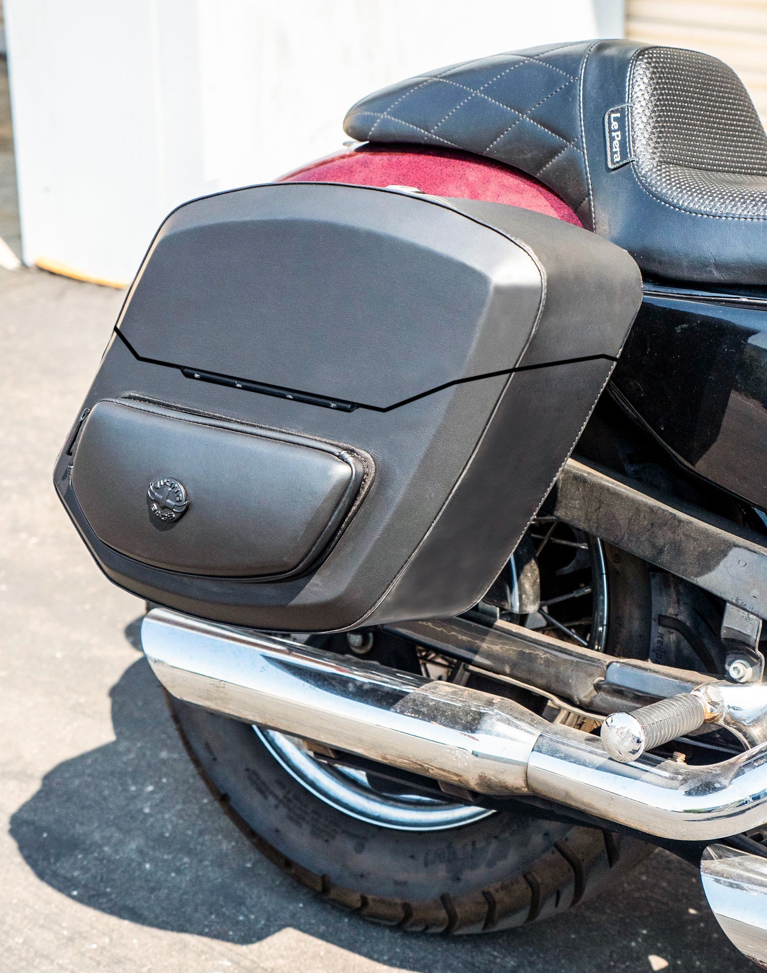 20L - Ironclad Quick Mount Medium Harley Sportster Seventy Two 72 Hard Solo Saddlebag (Right Only) v2