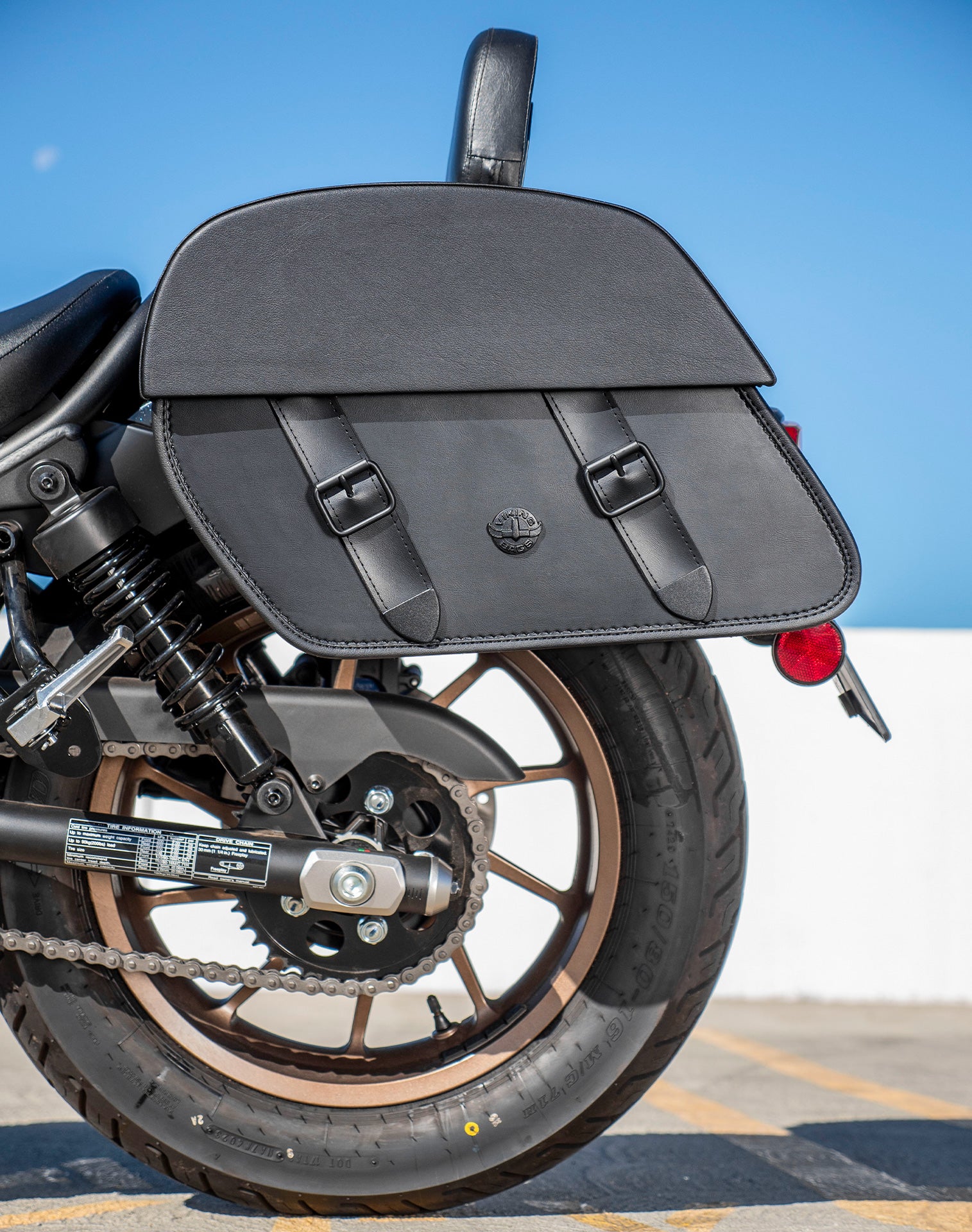 28L - Baelor Medium Quick Mount Honda Rebel 300 Motorcycle Saddlebags v2