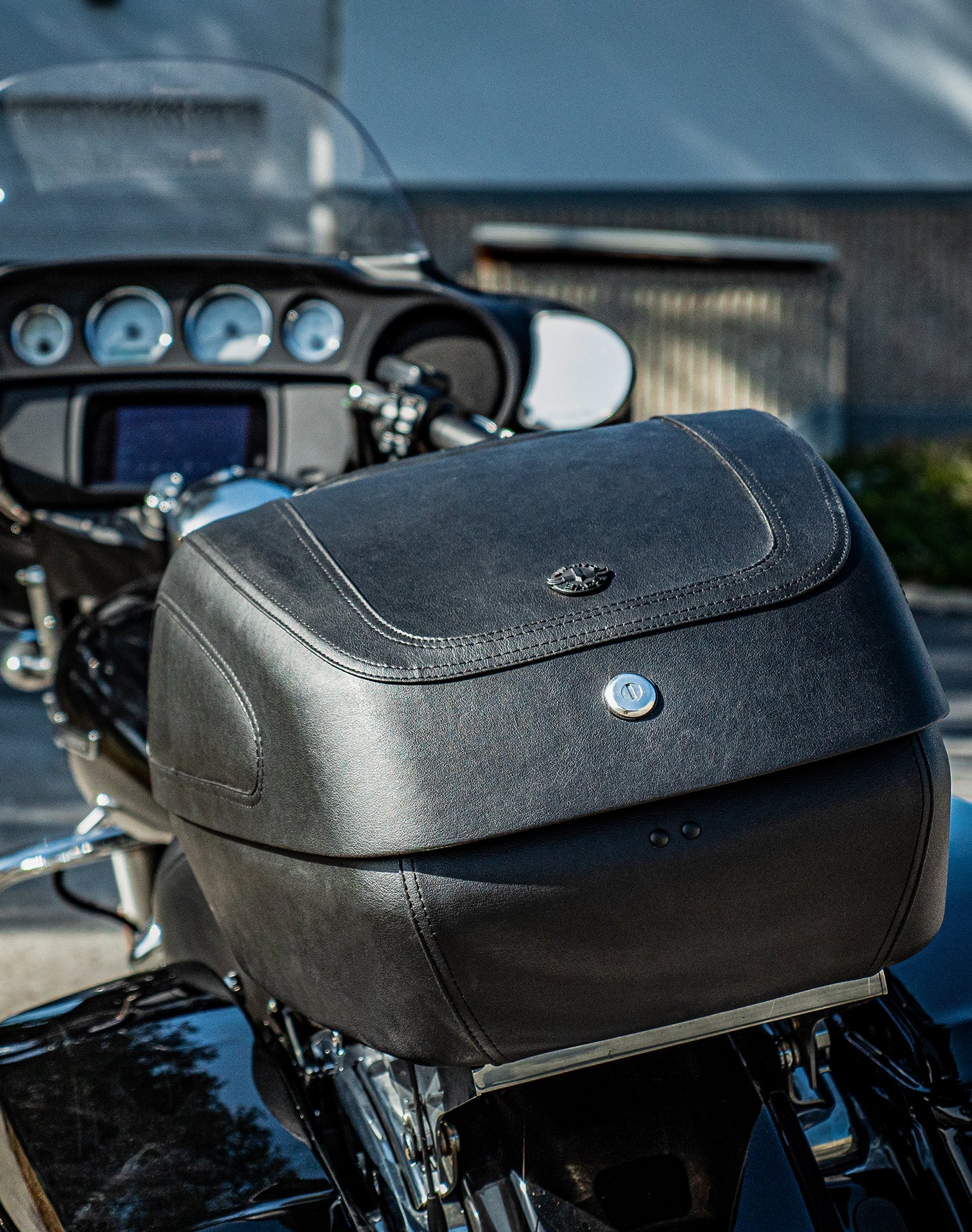 71L - Challenger XL Leather Wrapped Hard Royal Enfield Motorcycle Trunk