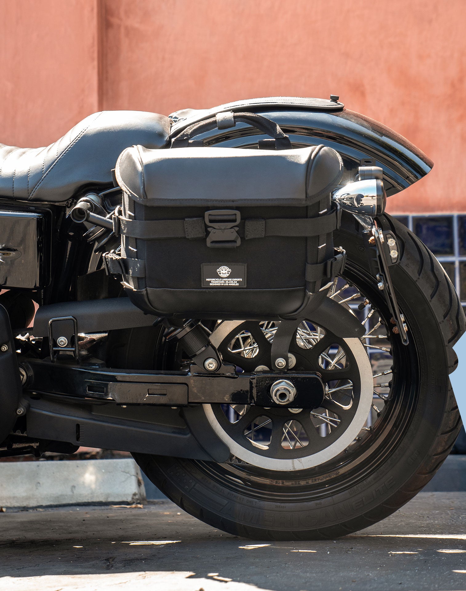 10L - Incognito Quick Mount Small Solo Saddlebag (Left Only) for Harley Davidson Dyna Street Bob FXDB/I Vertical 3