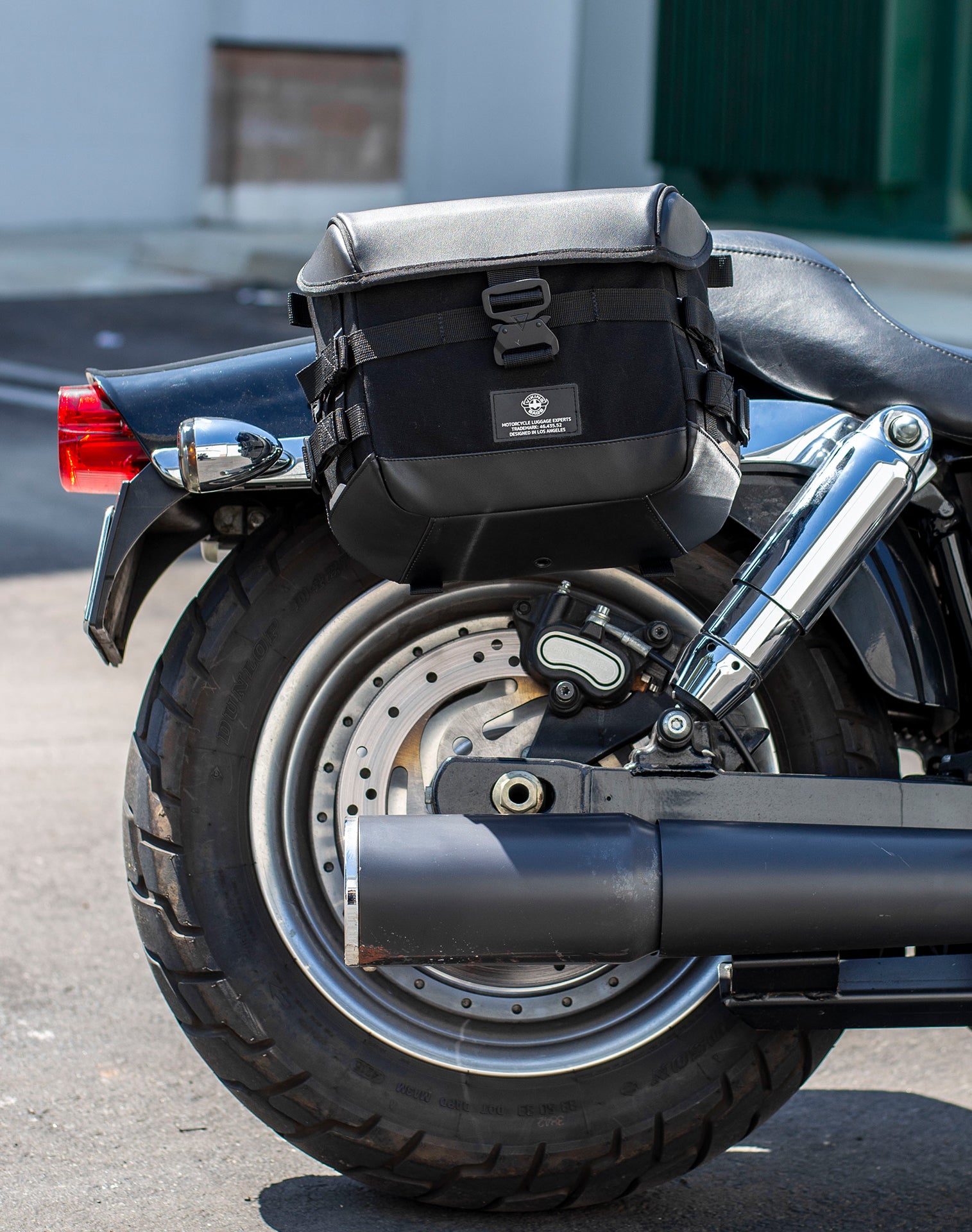 10L - Incognito Quick Mount Small Solo Motorcycle Saddlebag (Right Only) for Harley Dyna Fat Bob FXDF/SE
