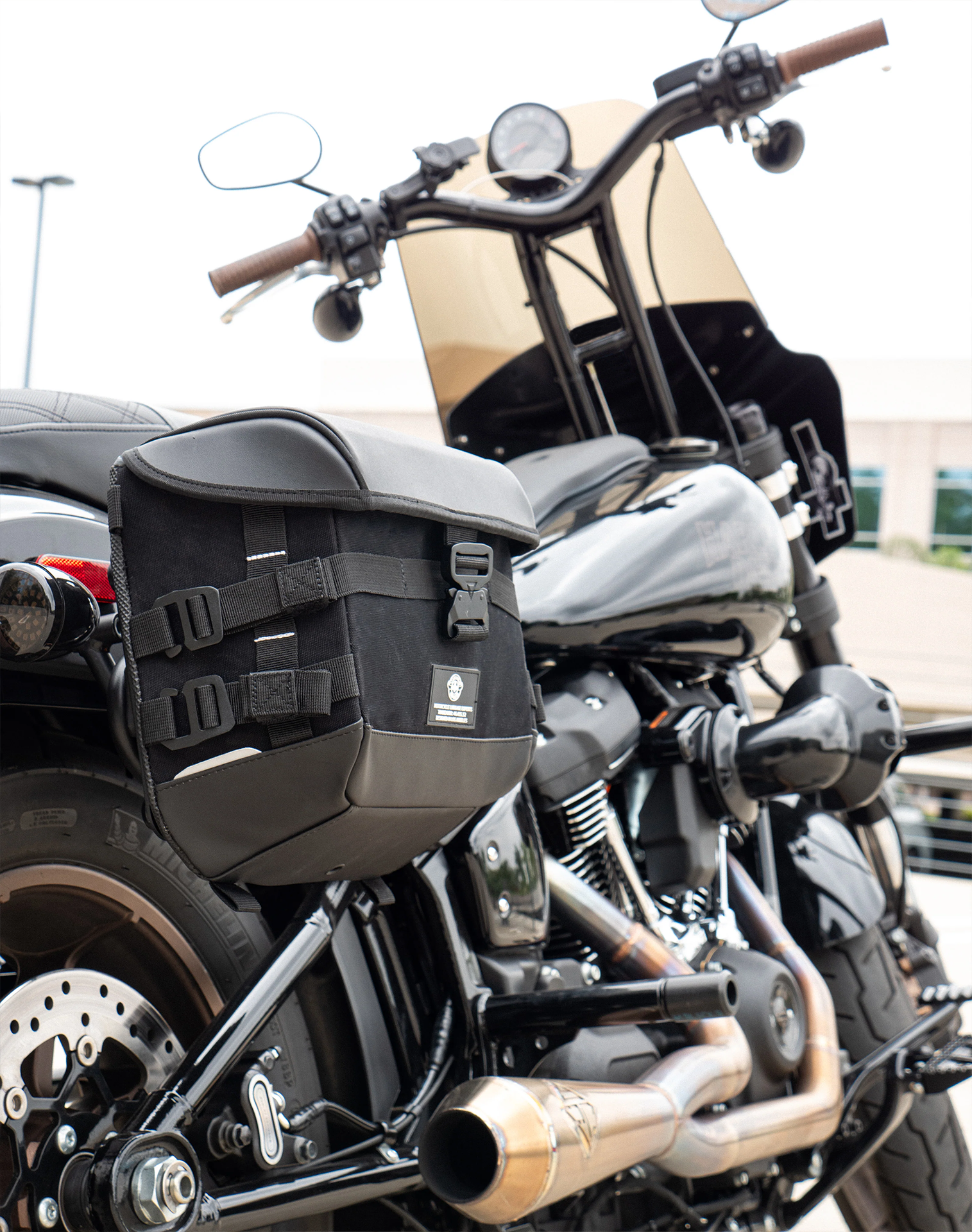 10L - Incognito Quick Mount Small Solo Motorcycle Saddlebag (Right Only) for Harley Softail Low Rider S FXLRS Vertical 1