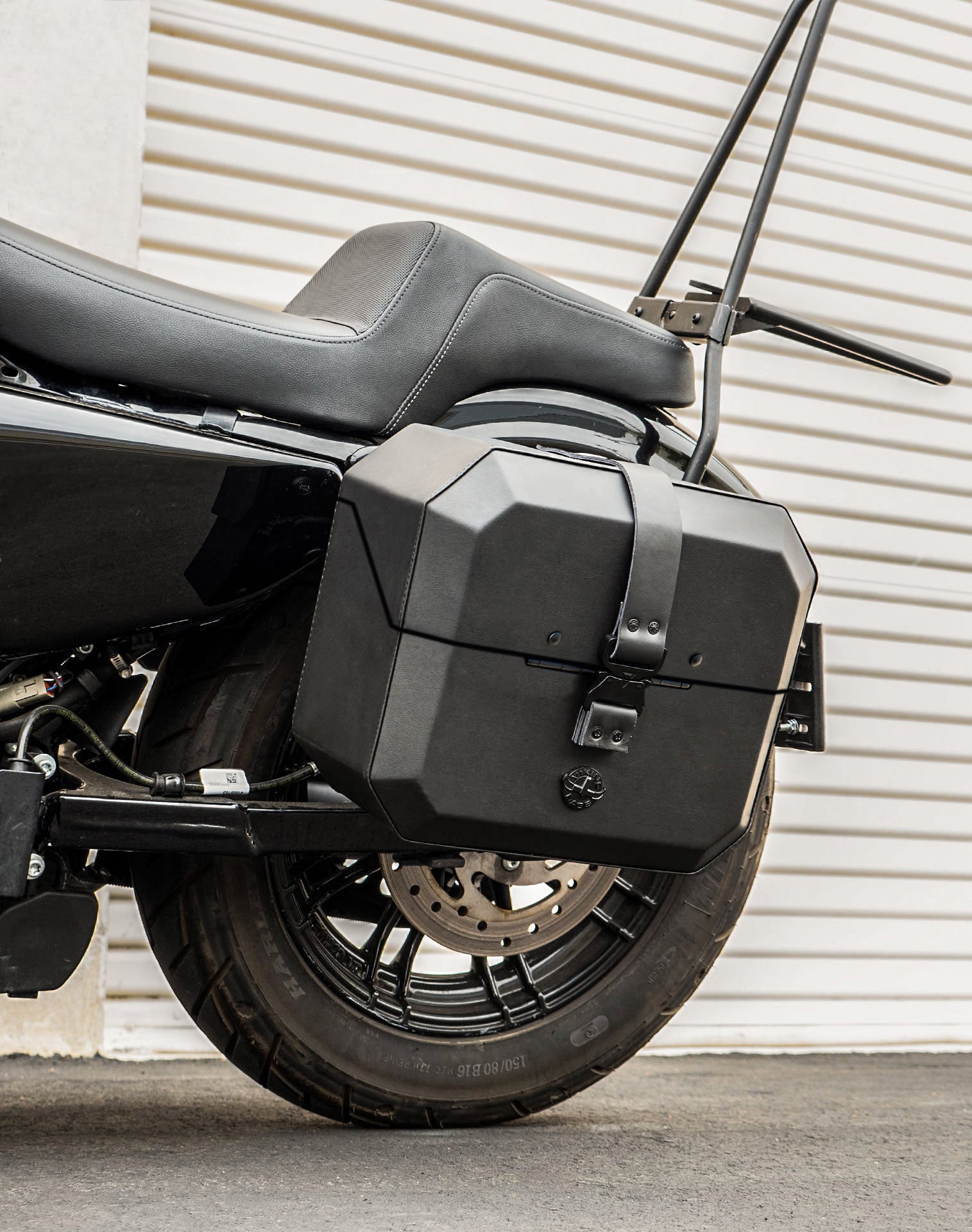 10L - Outlaw Quick Mount Small Harley Sportster Forty Eight 48 Hard Solo Saddlebag (Left Only) v2